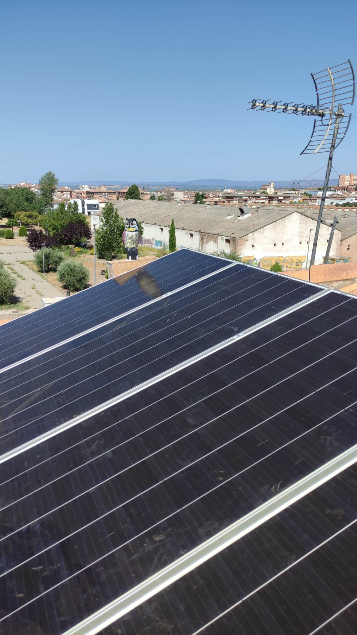 Instalación de Placas solares - detalle de placas juntas.